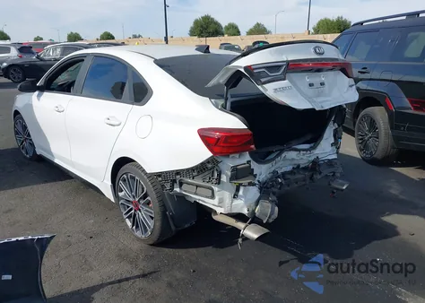 2021 Kia Forte Gt Manual z USA, uszkodzony, nr VIN 3KPF44AC9ME318338